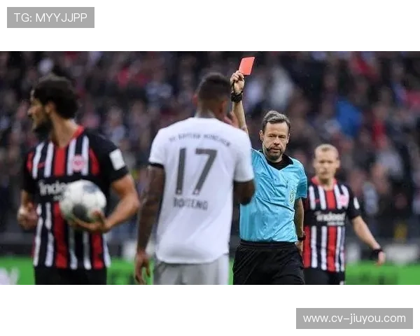 迪亚斯红牌停赛一场，拜仁锋线轮换迎关键战